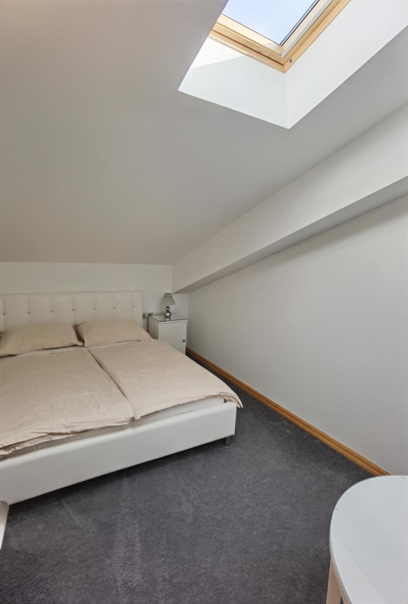 Apartment Skaline Malinska Pokoj fotografie
